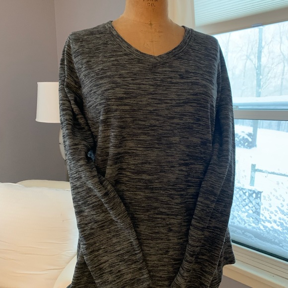 St. John’s Bay V-Neck Size Small Fleece Top in Grey - Picture 1 of 5